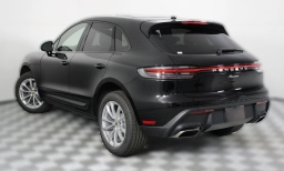 Porsche Macan T AWD 2026