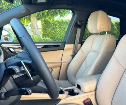 Porsche Macan T AWD 2026