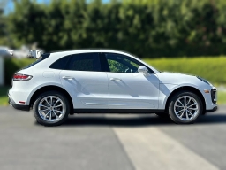 Porsche Macan T AWD 2026