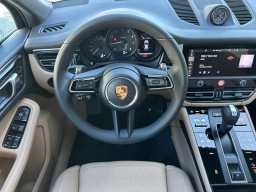 Porsche Macan T AWD 2026