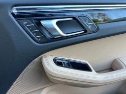 Porsche Macan T AWD 2026