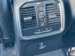 Porsche Macan T AWD 2026