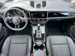 Porsche Macan T AWD 2026