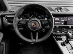 Porsche Macan T AWD 2026