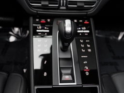 Porsche Macan T AWD 2026