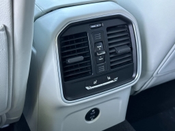 Porsche Macan T AWD 2026