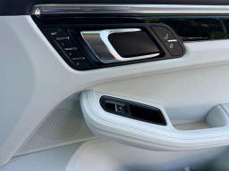Porsche Macan T AWD 2026