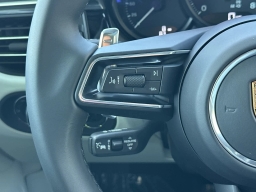 Porsche Macan T AWD 2026