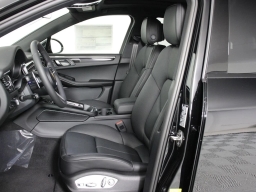 Porsche Macan T AWD 2026