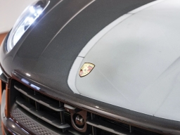 Porsche Macan T AWD 2026