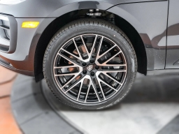 Porsche Macan T AWD 2026