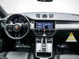 Porsche Macan T AWD 2026