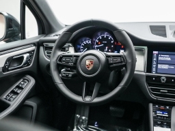 Porsche Macan T AWD 2026