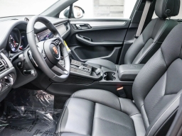 Porsche Macan T AWD 2026