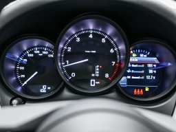 Porsche Macan T AWD 2026