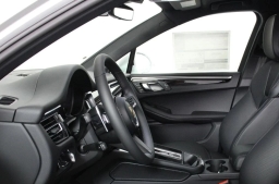 Porsche Macan T AWD 2026