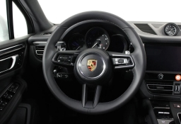 Porsche Macan T AWD 2026