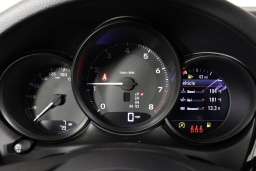 Porsche Macan T AWD 2026