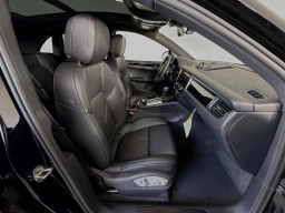 Porsche Macan T AWD 2026