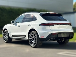 Porsche Macan T AWD 2026
