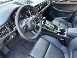 Porsche Macan T AWD 2026