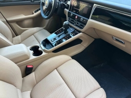 Porsche Macan T AWD 2026