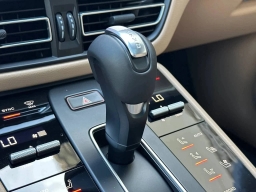 Porsche Macan T AWD 2026