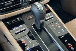 Porsche Macan T AWD 2026