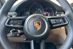 Porsche Macan T AWD 2026