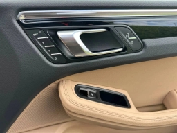 Porsche Macan T AWD 2026