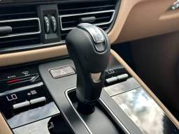 Porsche Macan T AWD 2026