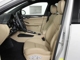 Porsche Macan T AWD 2026