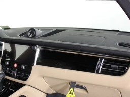 Porsche Macan T AWD 2026