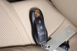 Porsche Macan T AWD 2026