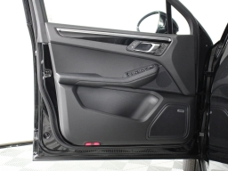 Porsche Macan T AWD 2026