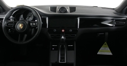 Porsche Macan T AWD 2026