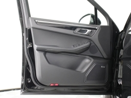 Porsche Macan T AWD 2026