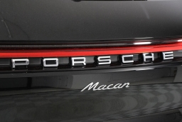 Porsche Macan T AWD 2026