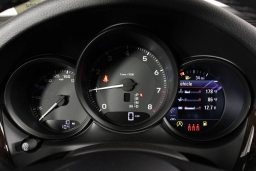 Porsche Macan T AWD 2026