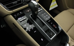 Porsche Macan T AWD 2026