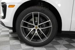 Porsche Macan T AWD 2026