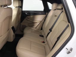 Porsche Macan T AWD 2026