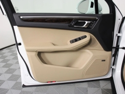 Porsche Macan T AWD 2026