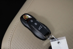 Porsche Macan T AWD 2026