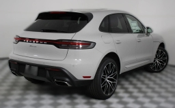 Porsche Macan T AWD 2026
