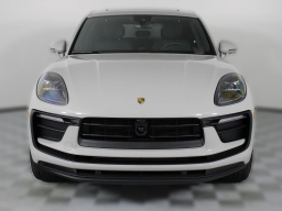 Porsche Macan T AWD 2026