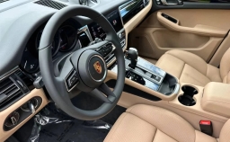 Porsche Macan T AWD 2026