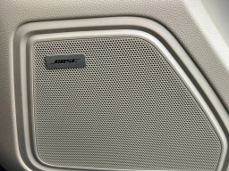 Porsche Macan T AWD 2026