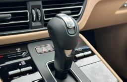 Porsche Macan T AWD 2026