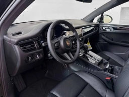 Porsche Macan T AWD 2025